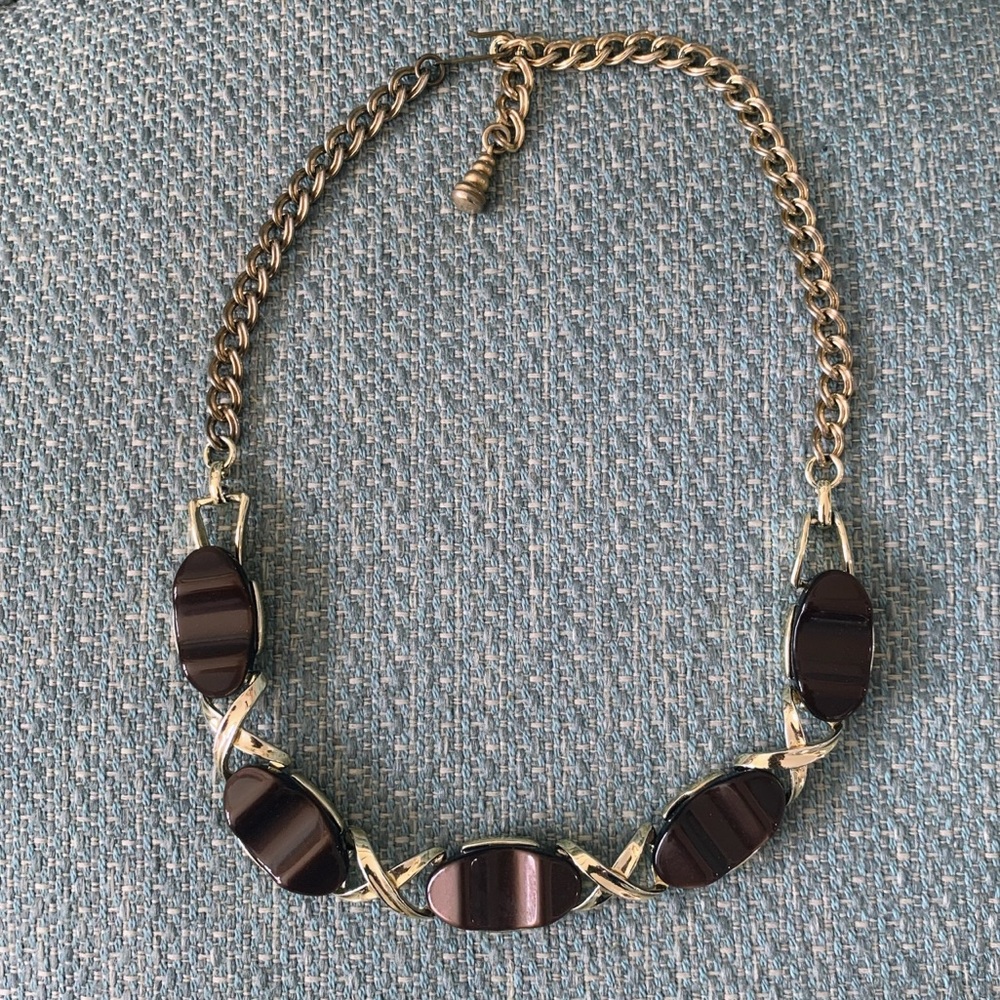 Vintage ‘50’s/‘60’s Brown, Gold Necklace Adjusts
